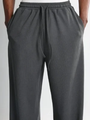 imgi_100_1740629083074e071b03880314bb117b340441843e