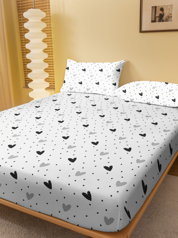 1pc Fashionable Minimalist Style Heart Printed Brushed Fitted Sheet Cover Dustproof Bedding For Dormitory Bedroom Home Textile