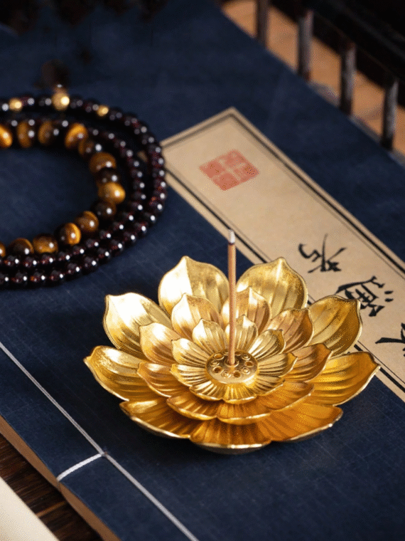 1pc Creative Lotus Incense Holder Incense Burner, Multifunctional Incense Stick Lotus Incense Insert Tray, Incense Rack, Porous Incense Burner, Suitable For Yoga Room, Bathroom, Bedroom, Living Room, Office, Etc.