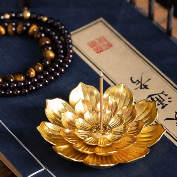 1pc Creative Lotus Incense Holder Incense Burner, Multifunctional Incense Stick Lotus Incense Insert Tray, Incense Rack, Porous Incense Burner, Suitable For Yoga Room, Bathroom, Bedroom, Living Room, Office, Etc.