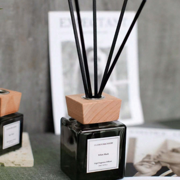 1 Set Flameless Aromatherapy Kit For Hotel & Home Use (1 Bottle Essential Oil & 5 Diffuser Sticks), Natural Plant Mixed Oils, Indoor Aromatherapy, Home Decor Fragrance, Lasting Scent, Suitable For Gifts, Birthdays, Christmas, Bedrooms, Study, Living Room, Bathroom, Odor Removal